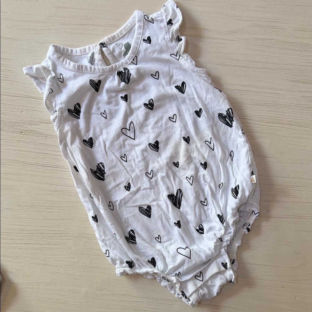 GAP White Romper with Black Heart Design